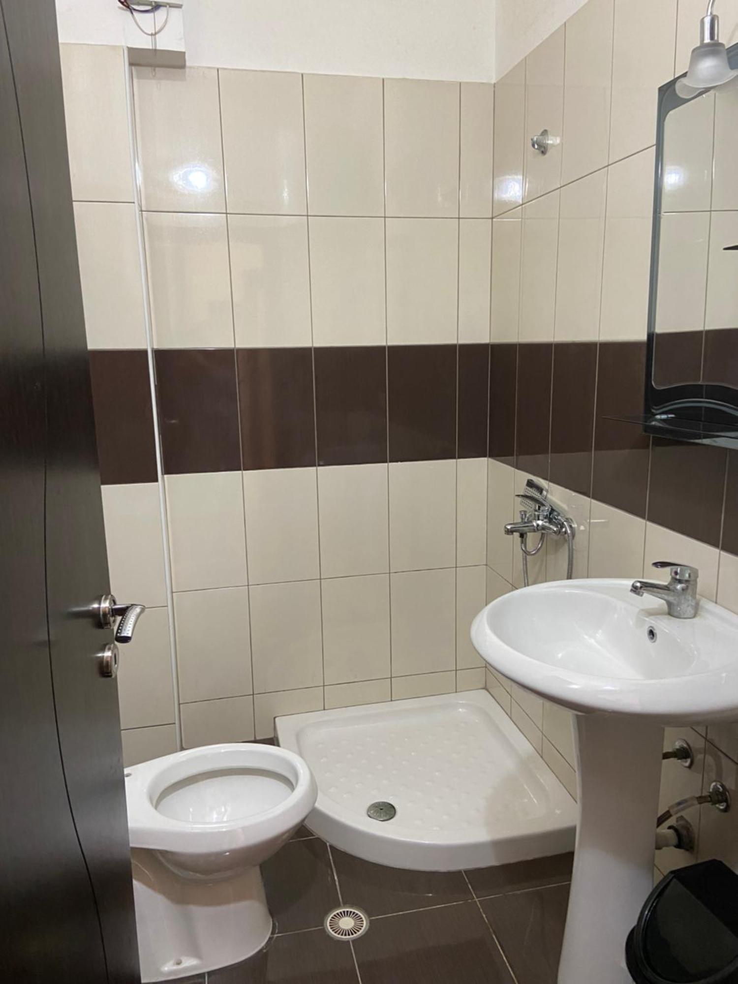Ari Apartaments Vlorë 외부 사진